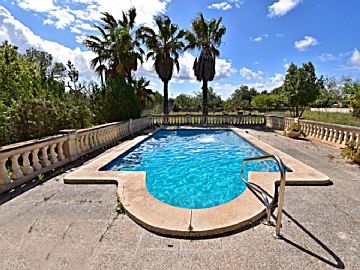Imagen 1 Venta de terreno con piscina en Llucmajor (Pueblo)