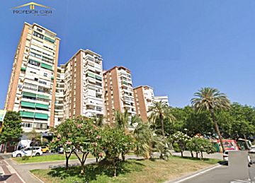 Foto 1 Venta de piso con terraza en Explanada de la Estación (Málaga)