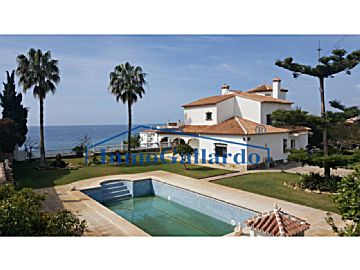 005722 Venta de casa con piscina y terraza en Mezquitilla (Vélez-Málaga (Municipio))