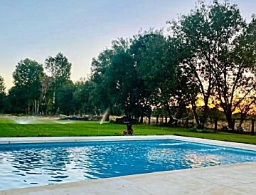 Jardín  Alquiler de casa con piscina en El Robledo , Parque Nacional de Cabañeros 