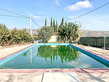 Foto Venta de casa con piscina y terraza en Cumbres de Calicanto-Manyes-Barbeta (Torrent), Masia Pavia