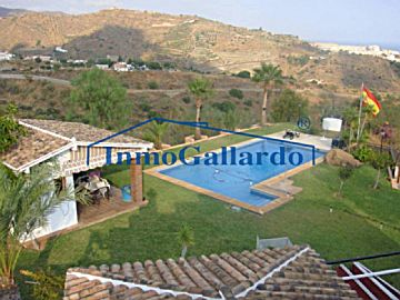 001459 Venta de casa con piscina y terraza en Benagalbon (Rincón de la Victoria (Pueblo))