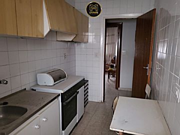 Foto 1 Venta de piso en San Bartolomé-Millán de Priego-Hospital (Jaén)