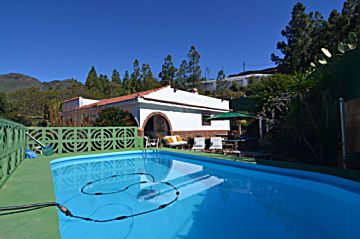 Foto Venta de casa con piscina y terraza en Santa Lucía (Santa Lucía de Tirajana), Santa Lucía